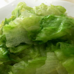 Stir-Fried Lettuce with Garlic (蒜香萵苣)